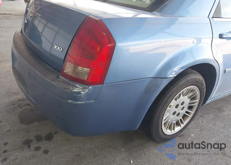 2007 Chrysler 300 из США, поврежденный, VIN 2C3KA43R87H710698